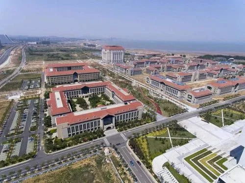 青岛幼儿园及高中收费标准全解析，环境工程专业前景与选择指南